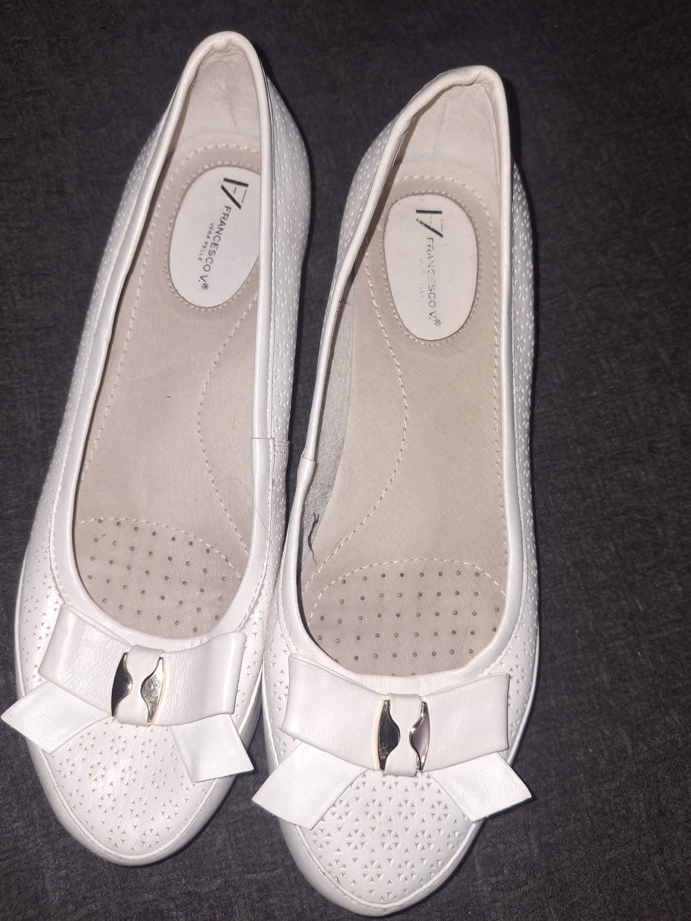 White Women's Bow Ballet Flats